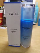 防晒霜女生干皮推荐品牌(适合干皮的防晒霜排行榜)