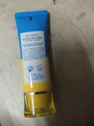 美白防晒霜隔离二合一品牌(隔离防晒霜二合一哪款好用)