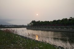 阳江品牌隔离防晒霜怎么样(亲民的防晒隔离)