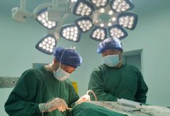 自体颅骨整形矫正多少钱(颅骨畸形整形费用)