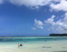 夏季游泳防晒霜推荐品牌(防晒游泳衣哪个品牌好)