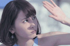 情侣装夏季防晒霜推荐品牌(情侣装夏季防晒霜推荐品牌女士)