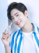 小白伞防晒霜日本品牌(小黑伞防晒霜)