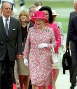 适合老太太用的防晒霜品牌(老人用的防晒霜)