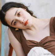 同品牌防晒霜能叠涂吗(防晒霜叠涂会有果吗)