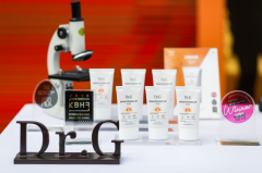 韩国品牌的明星产品防晒霜(韩国化妆品防晒霜排行)