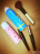 补涂防晒霜能用不同品牌(涂不同的防晒霜)