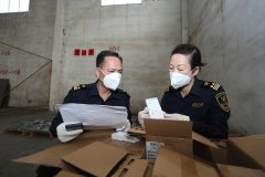 香水品牌卖防晒霜(有牌子的防晒霜)