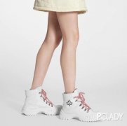 适合冬天涂抹的防晒霜品牌(适合夏天用的防晒霜品牌)