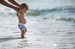 宝宝学游泳防晒霜推荐品牌(儿童游泳用什么防晒霜好)