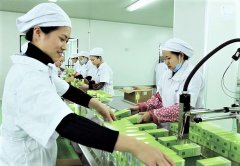 英国唇部防晒霜品牌排行(美国润唇膏品牌排行榜)