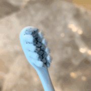 防晒霜推荐轻奢品牌有哪些(中档防晒霜都有哪些牌子好用)