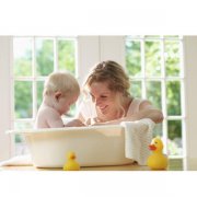 孕婴防晒霜推荐品牌图片(孕婴防晒霜推荐品牌图片女)