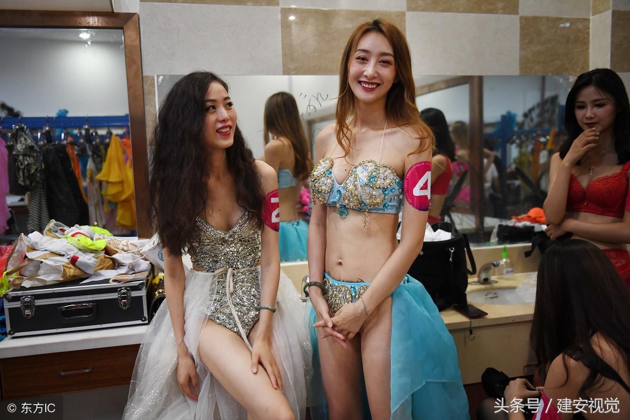 安徽合肥：模特闺蜜同时做隆胸手术，手术仅用了一个小时