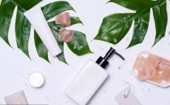 河源防晒霜选哪家品牌好(去三亚用什么牌子的防晒霜效果好)