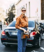 防晒霜包包款式有哪些品牌(防晒霜品牌大全)